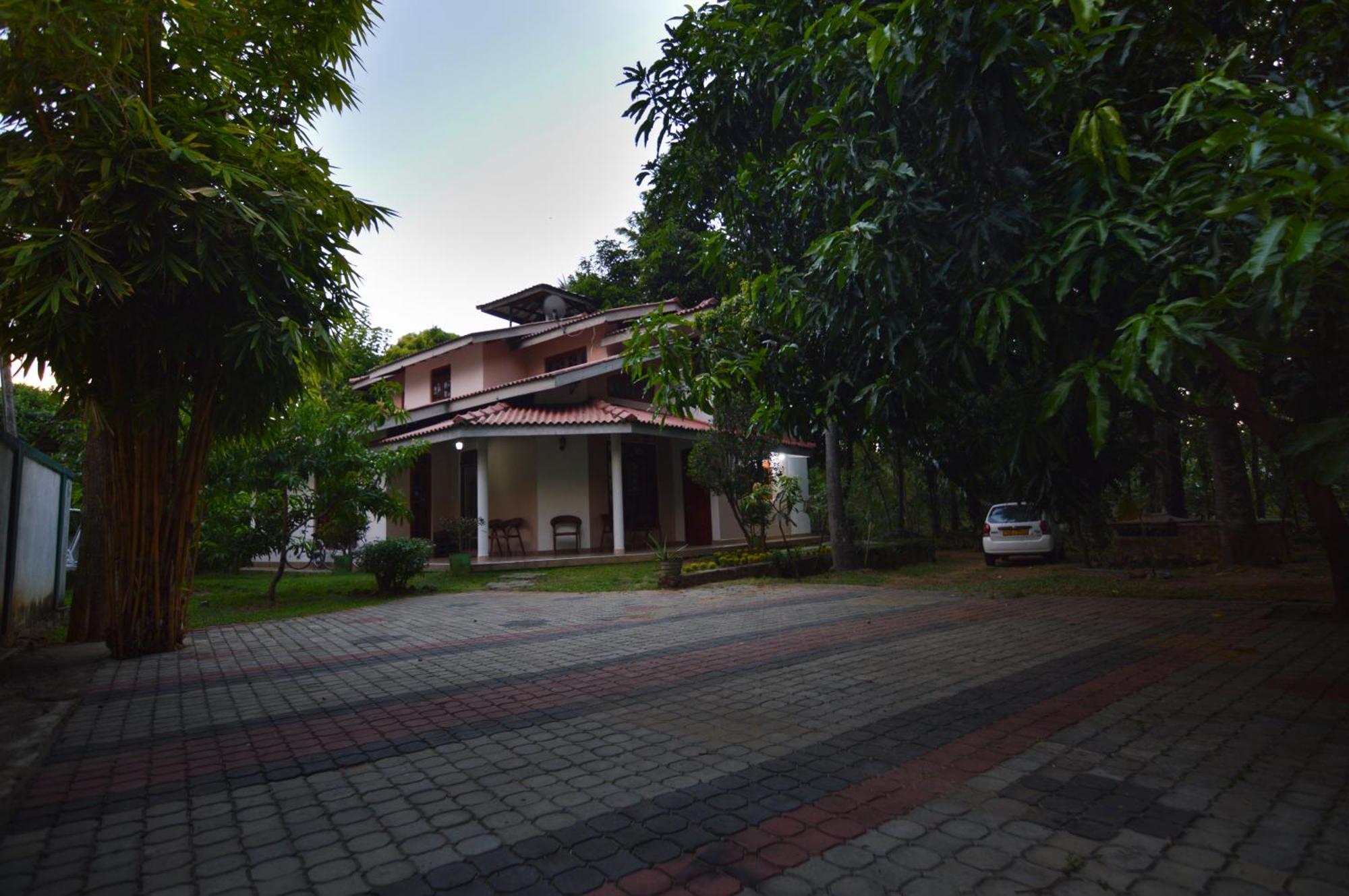 Binara Home Stay Polonnaruwa Εξωτερικό φωτογραφία